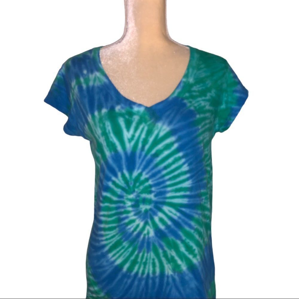 Cute tie dyed T-shirt!